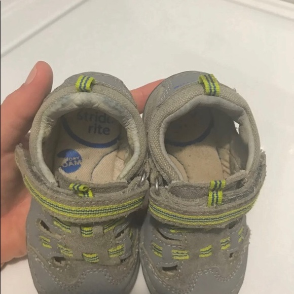 Stride Rite - Picture 3 of 3